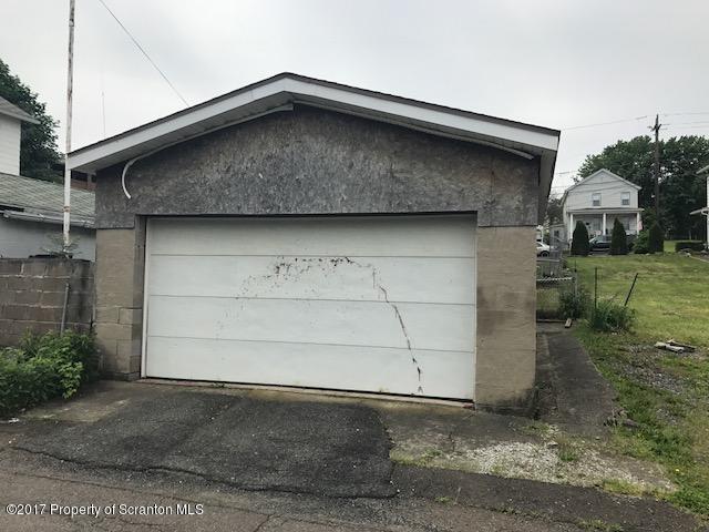 806 Hampton Street Scranton, PA 18504 - Photo 2 of 10 Gallery Image 2