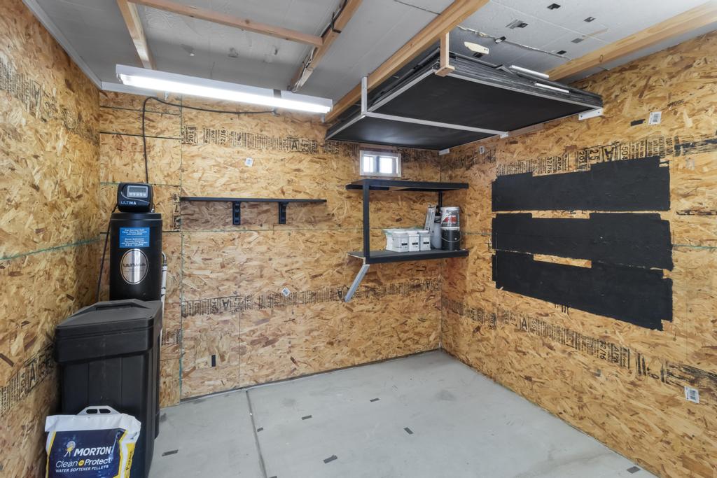 1545 East El Rodeo Road, Unit 42 Fort Mohave, AZ 86426 - Photo 12 of 45 a view of a garage