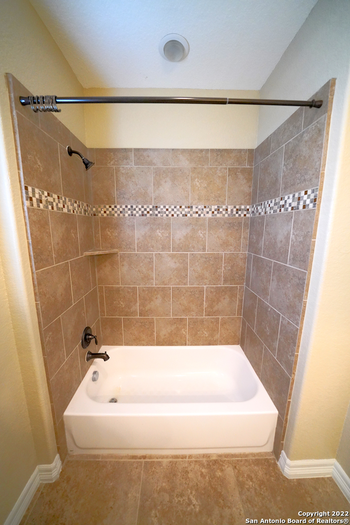 15420 Dell Lane Selma, TX 78154 - Photo 31 of 40