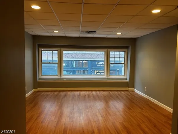 $2,290 | 45 Halsey Street, Newark, NJ 07102