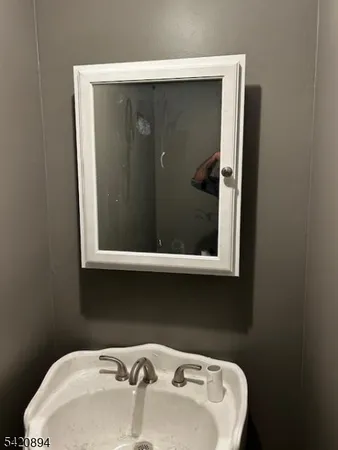 $2,290 | 45 Halsey Street, Newark, NJ 07102