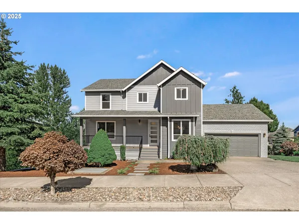 a house view with a outdoor space