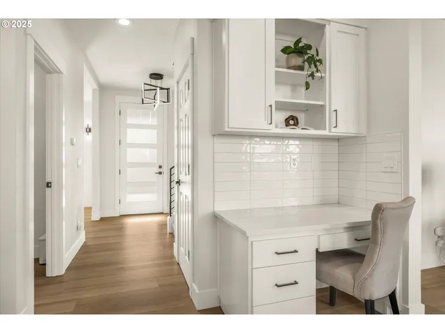 $799,950 | 7026 Southeast 156th Avenue, Portland, OR 97236