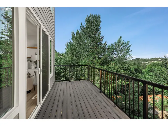 $799,950 | 7026 Southeast 156th Avenue, Portland, OR 97236