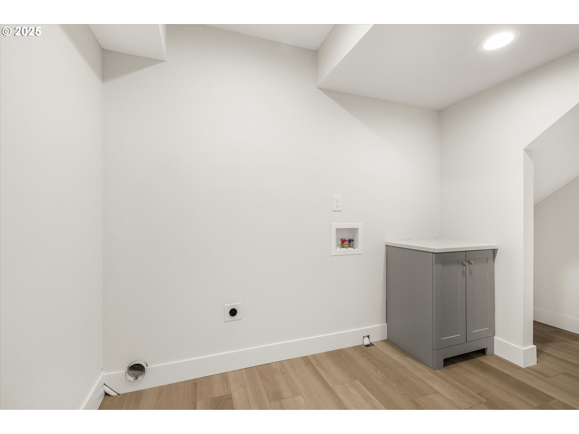 7026 Southeast 156th Avenue Portland, OR 97236 - Photo 35 of 48 a view of an empty room