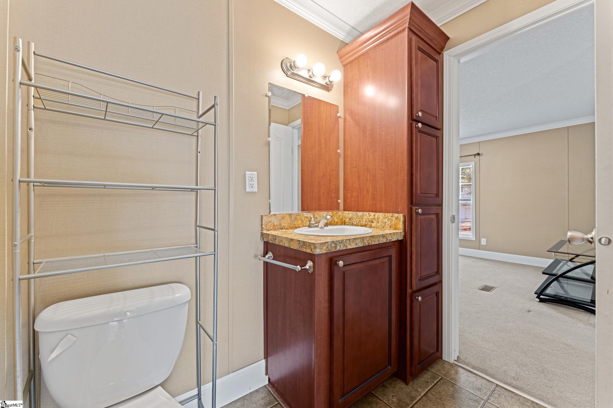 619 Carey Street Anderson, SC 29624 - Photo 8 of 21