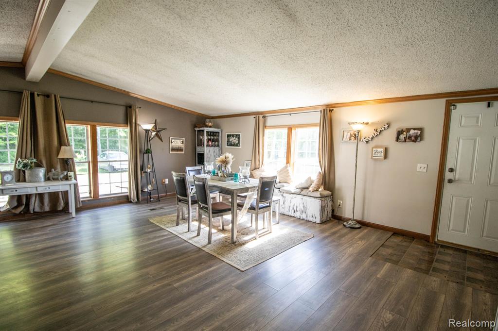 9356 Nichols Road Montrose, MI 48457 - Photo 4 of 51
