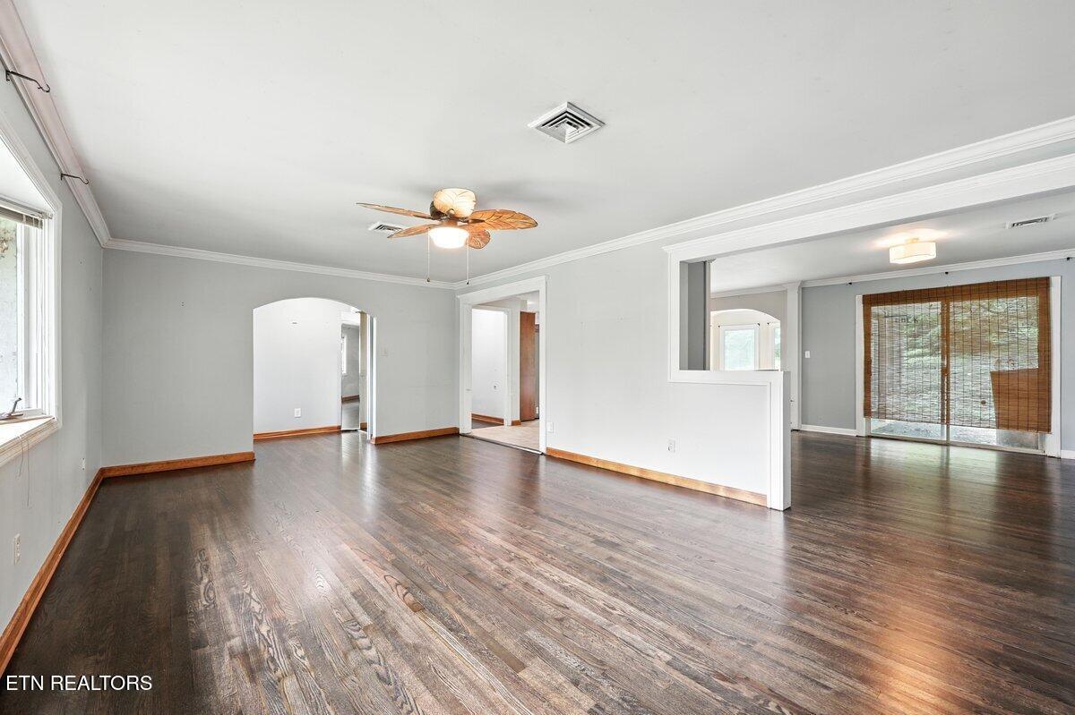 308 Irwin Drive Powell, TN 37849 - Photo 5 of 38 006_IMG_0584