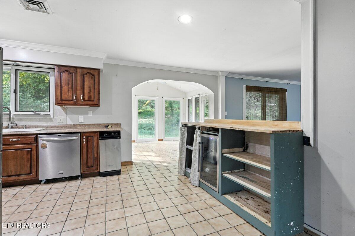 308 Irwin Drive Powell, TN 37849 - Photo 10 of 38 019_IMG_0638