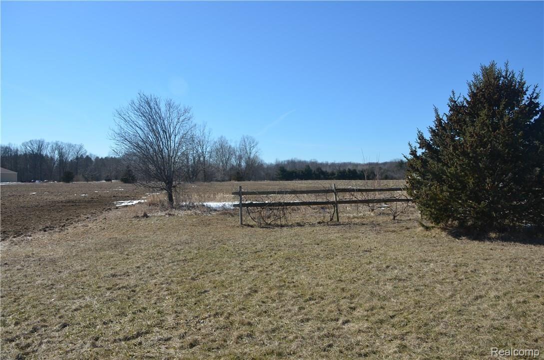 2635 Farnsworth Road Lapeer, MI 48446 - Photo 10 of 50 2635 Farnsworth - 38.jpg