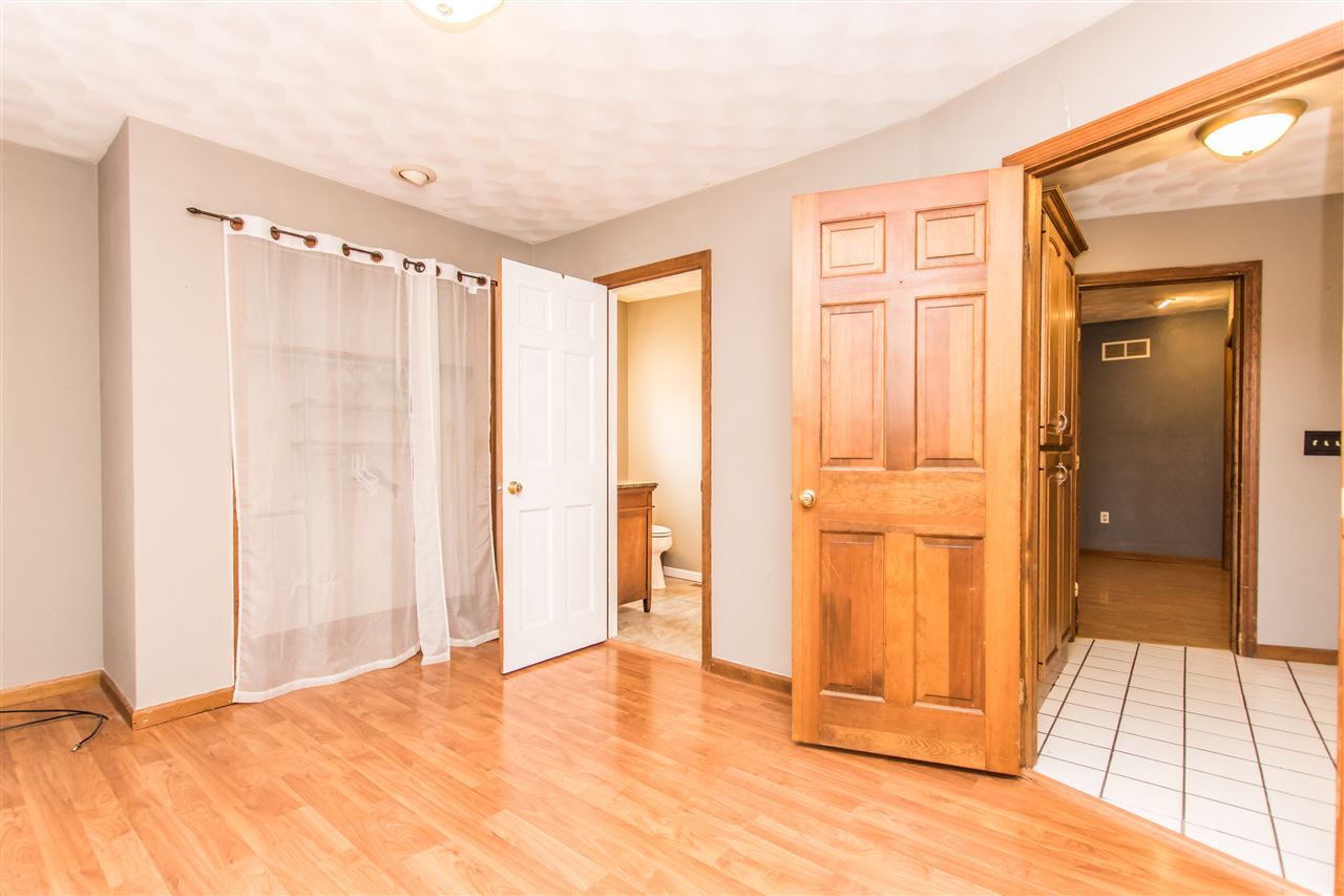 712 Springfield Road East Peoria, IL 61611 - Photo 12 of 36 Gallery Image 12