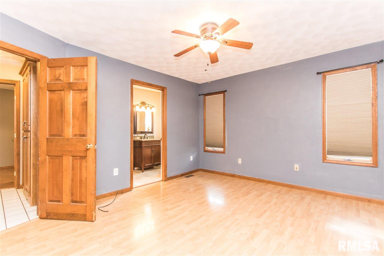 712 Springfield Road East Peoria, IL 61611 - Photo 20 of 36 Gallery Image 20