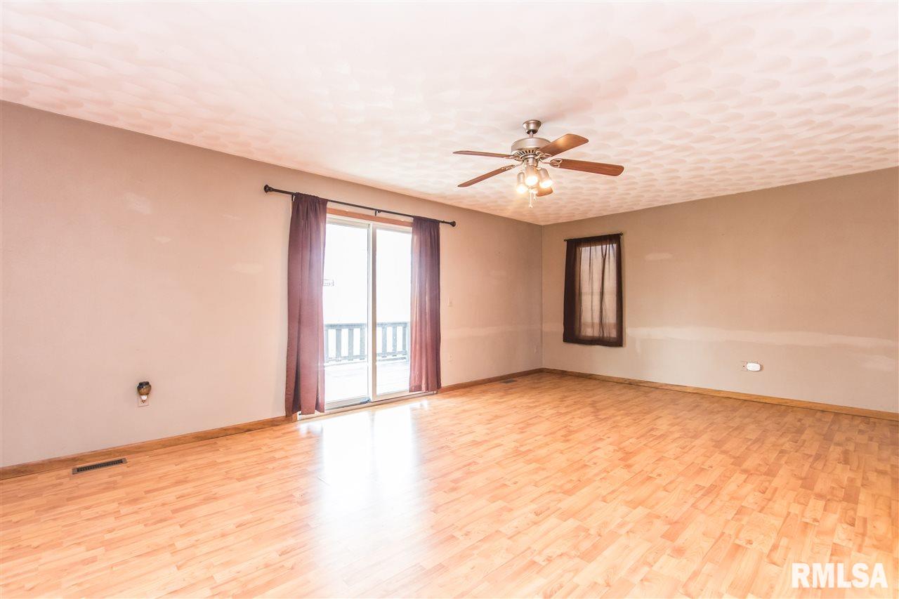 712 Springfield Road East Peoria, IL 61611 - Photo 25 of 36 Gallery Image 25