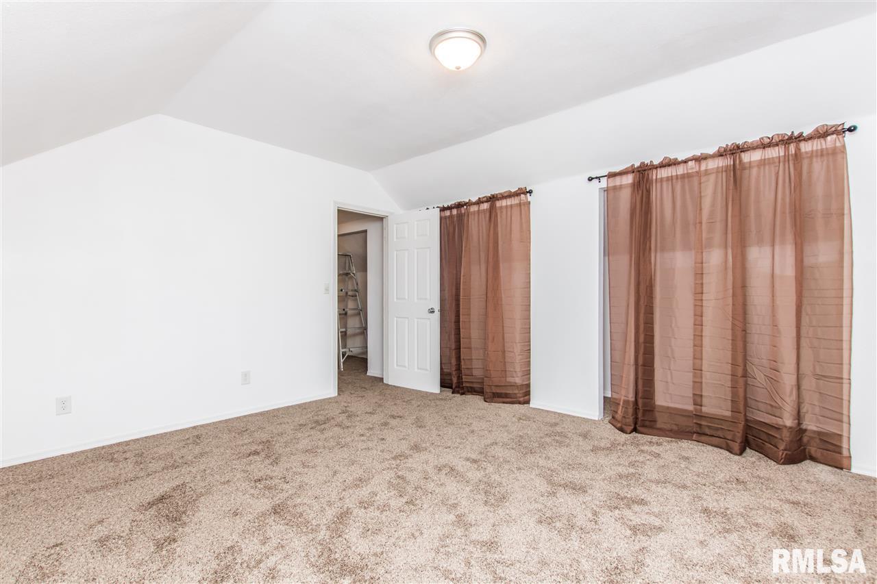 712 Springfield Road East Peoria, IL 61611 - Photo 32 of 36 Gallery Image 32