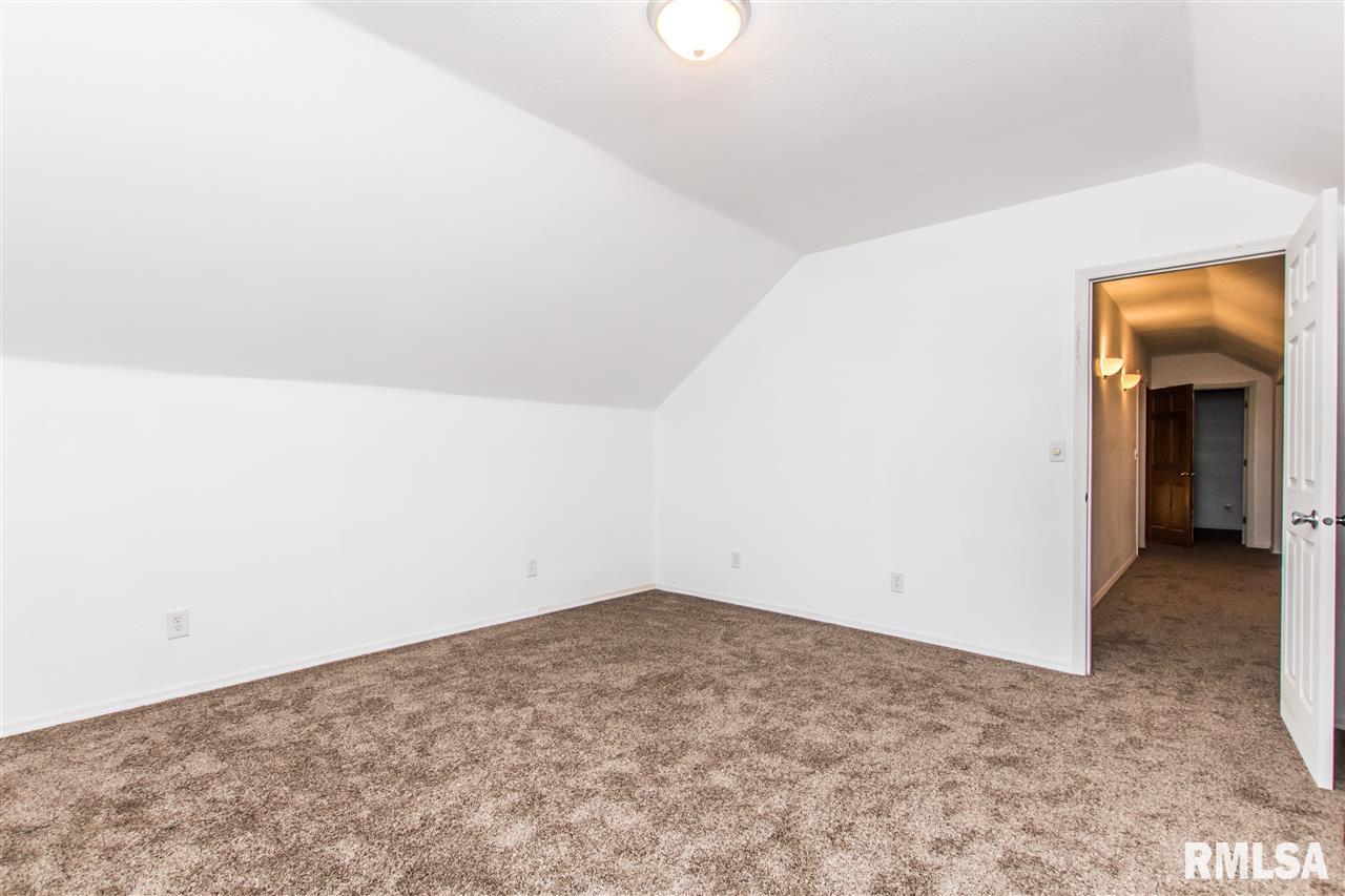 712 Springfield Road East Peoria, IL 61611 - Photo 33 of 36 Gallery Image 33