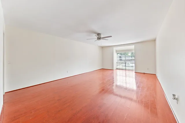 $215,000 | 12633 Memorial Drive, Unit 170, Houston, TX 77024