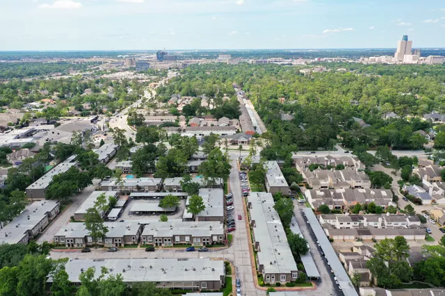 $215,000 | 12633 Memorial Drive, Unit 170, Houston, TX 77024