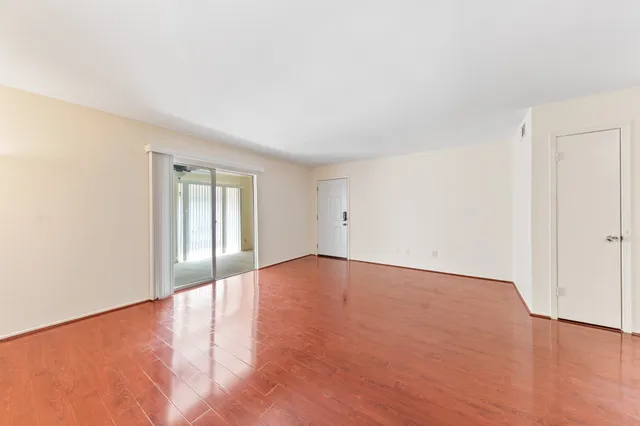 $215,000 | 12633 Memorial Drive, Unit 170, Houston, TX 77024