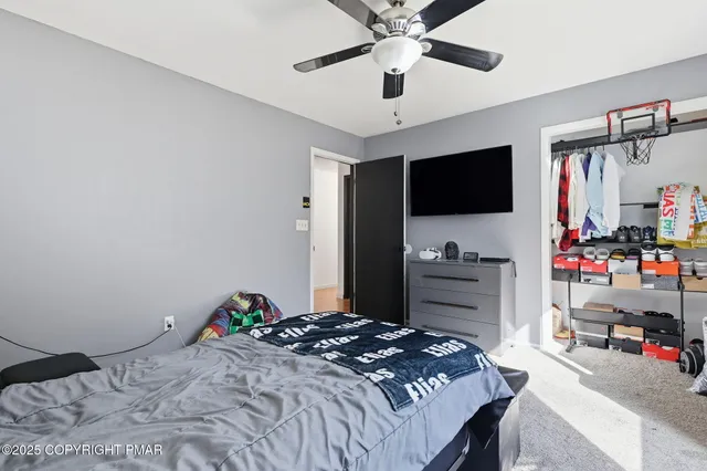 $429,900 | 104 Scotch Pine Court, Dingmans Ferry, PA 18328