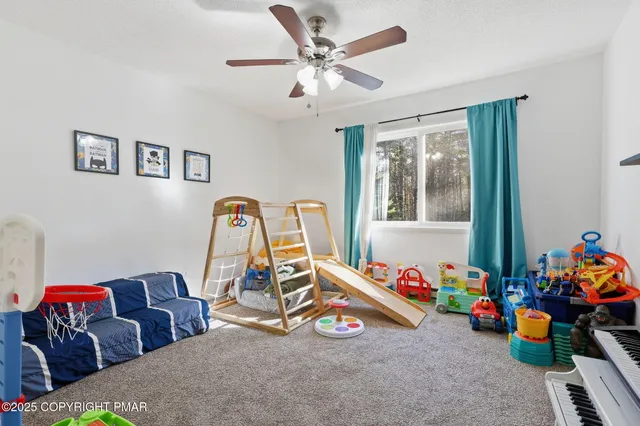 $429,900 | 104 Scotch Pine Court, Dingmans Ferry, PA 18328