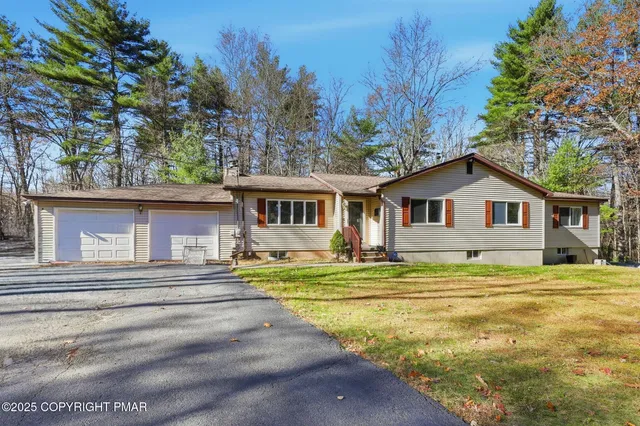 $429,900 | 104 Scotch Pine Court, Dingmans Ferry, PA 18328