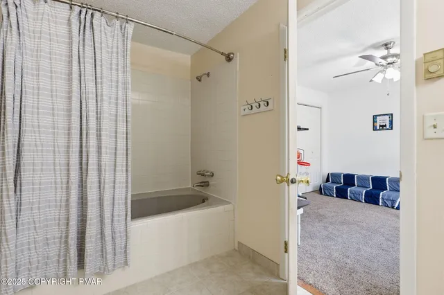 $429,900 | 104 Scotch Pine Court, Dingmans Ferry, PA 18328