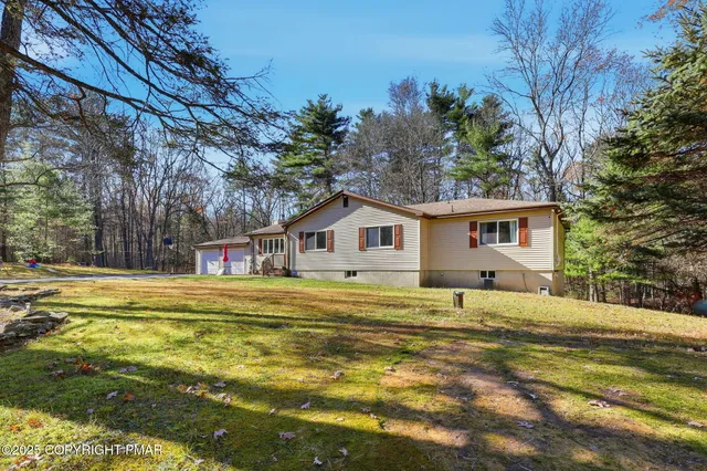 $429,900 | 104 Scotch Pine Court, Dingmans Ferry, PA 18328