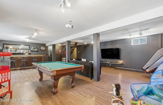 $429,900 | 104 Scotch Pine Court, Dingmans Ferry, PA 18328