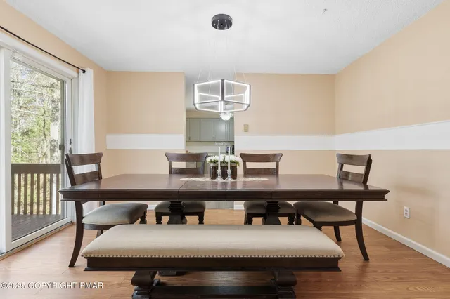 $429,900 | 104 Scotch Pine Court, Dingmans Ferry, PA 18328