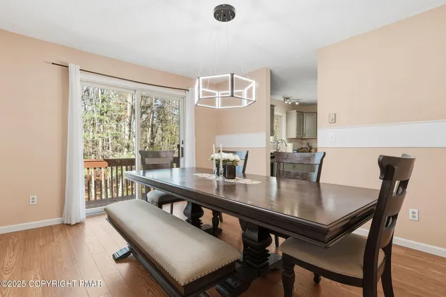 $429,900 | 104 Scotch Pine Court, Dingmans Ferry, PA 18328