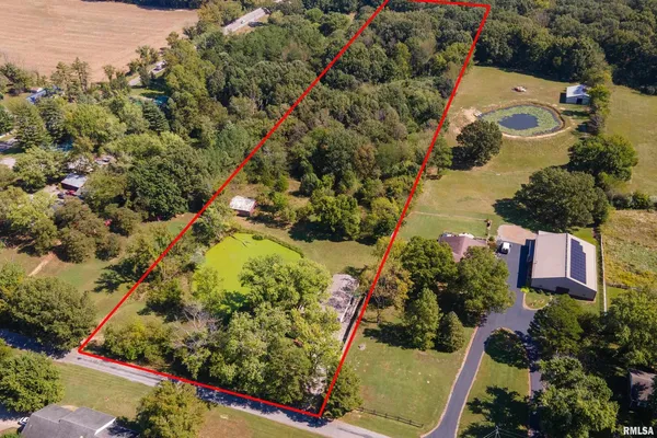 $189,000 | 125 Beech Hollow Road, Harrisburg, IL 62946