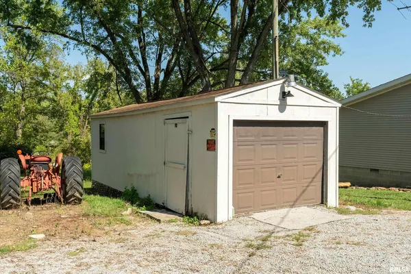 $189,000 | 125 Beech Hollow Road, Harrisburg, IL 62946