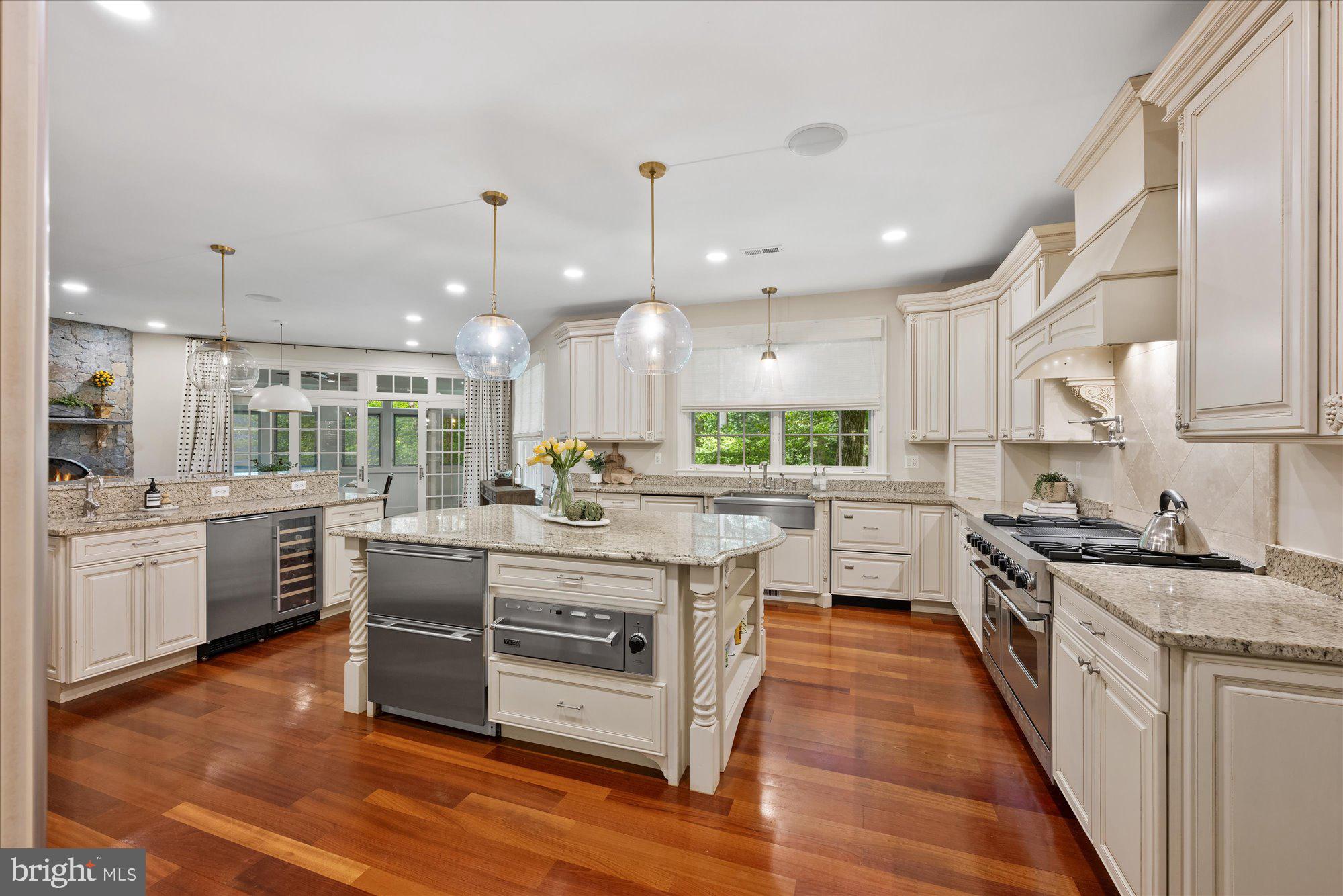 11512 Morning Ride Drive Potomac, MD 20854 - Photo 13 of 47