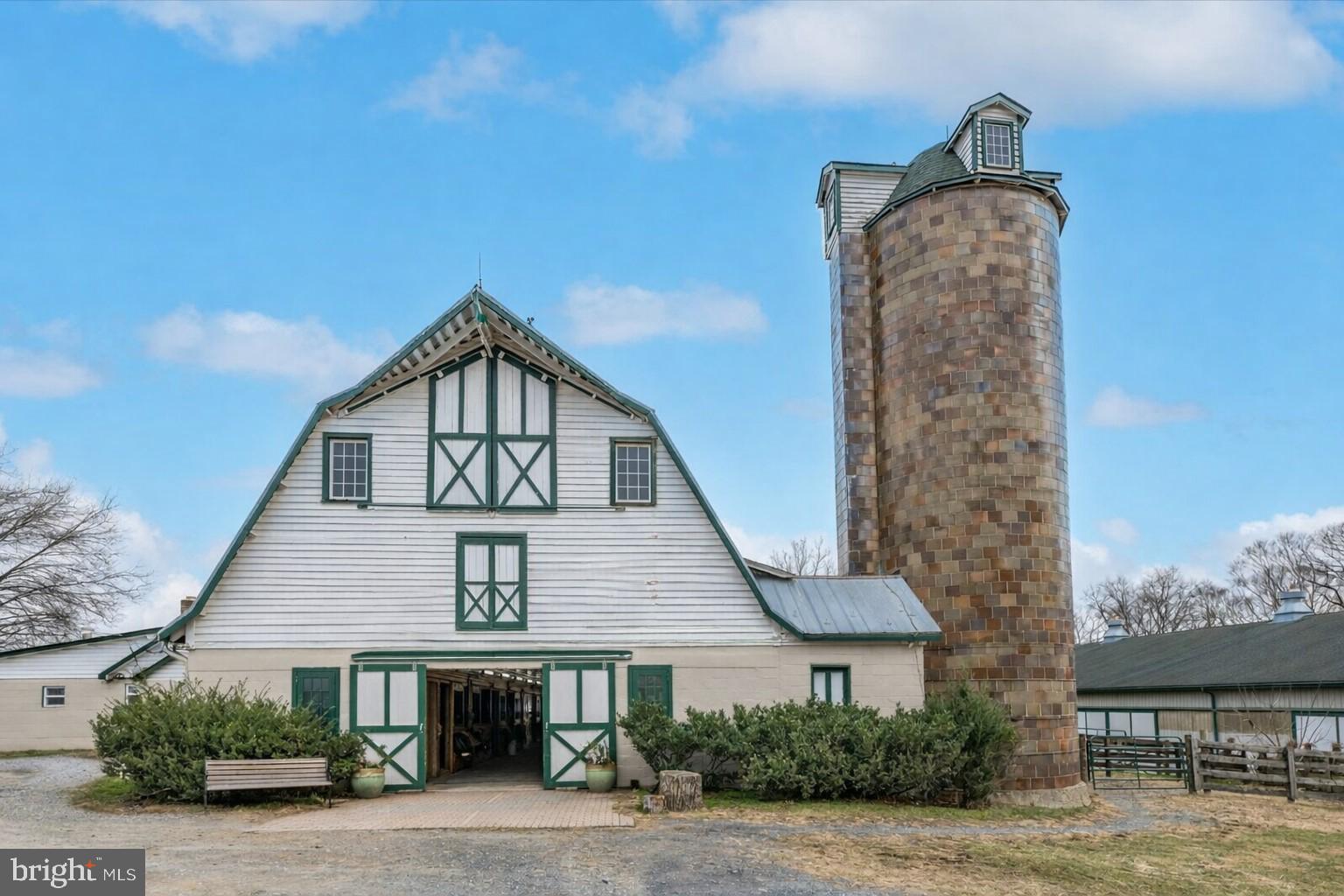 11512 Morning Ride Drive Potomac, MD 20854 - Photo 2 of 47