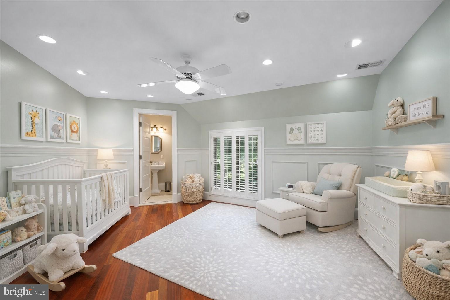 11512 Morning Ride Drive Potomac, MD 20854 - Photo 32 of 47