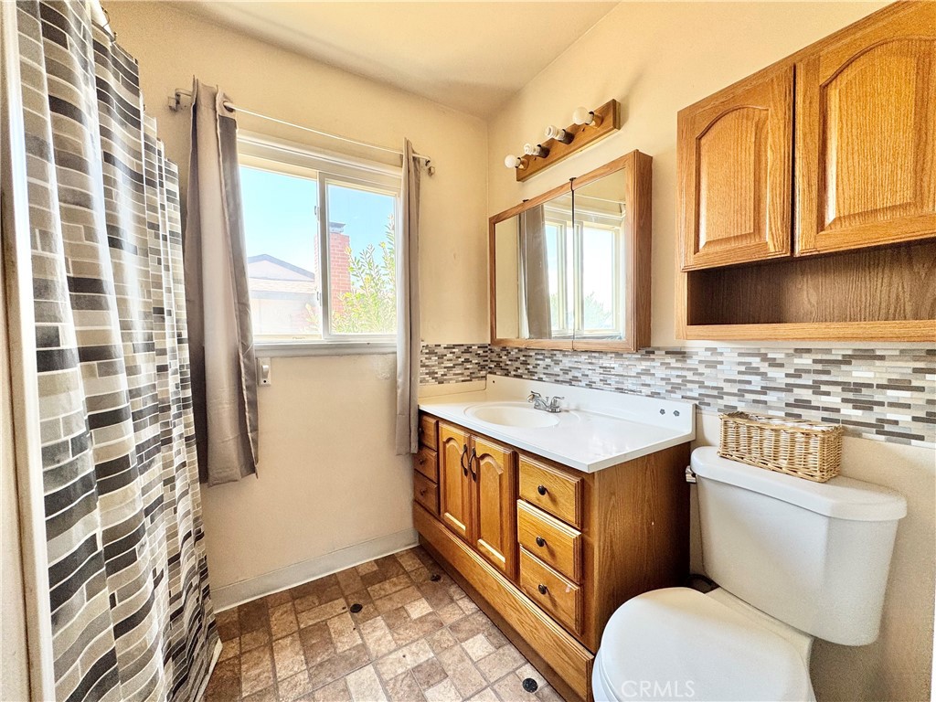 1335 North Riverside Avenue Rialto, CA 92376 - Photo 12 of 16