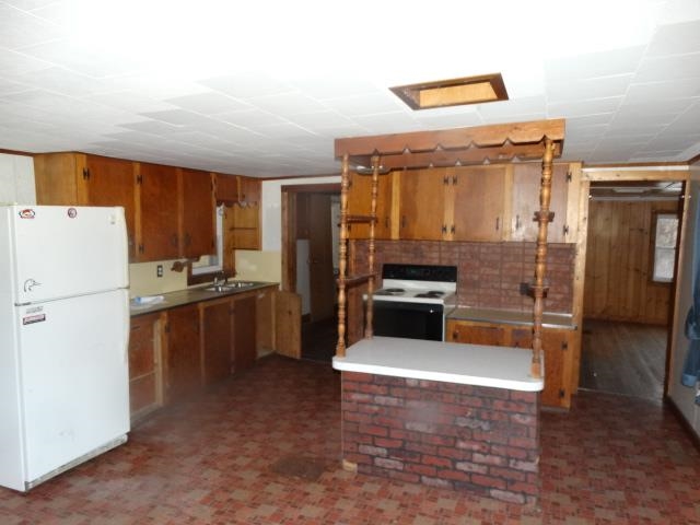 1428 Valley Road Morgan, VT 05853 - Photo 9 of 14