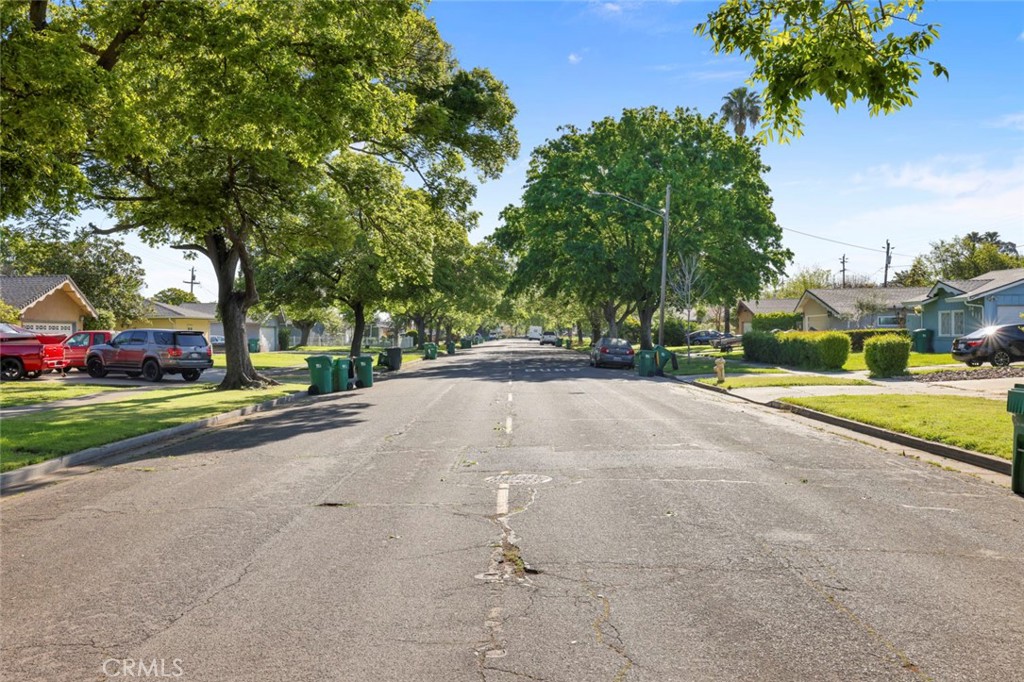 424 Morada Lane Stockton, CA 95210 - Photo 35 of 51 a view of street with houses and trees