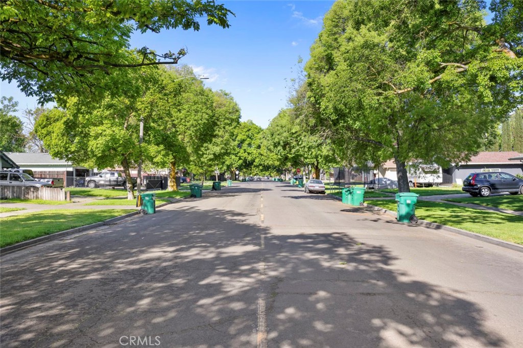 424 Morada Lane Stockton, CA 95210 - Photo 36 of 51 a view of street with houses and trees in the background