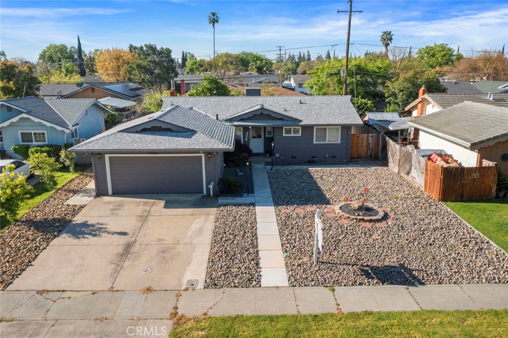 424 Morada Lane Stockton, CA 95210 - Photo 37 of 51 a view of a house with a yard