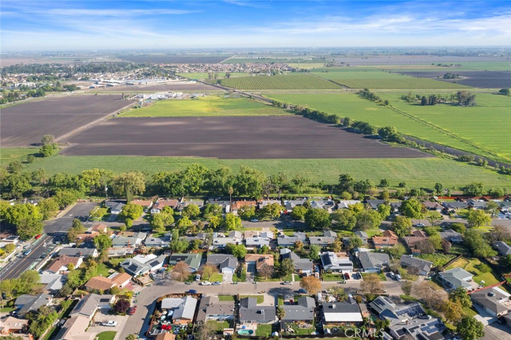 424 Morada Lane Stockton, CA 95210 - Photo 41 of 51 a view of city and ocean