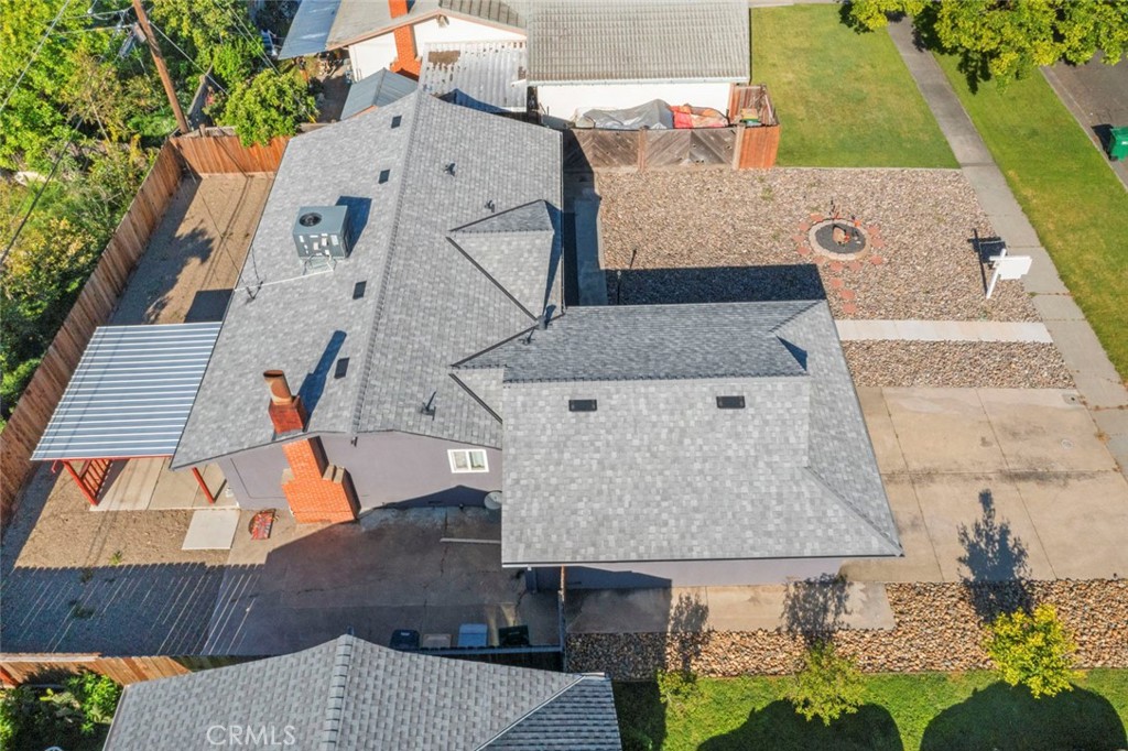 424 Morada Lane Stockton, CA 95210 - Photo 48 of 51 an aerial view of a house with a yard