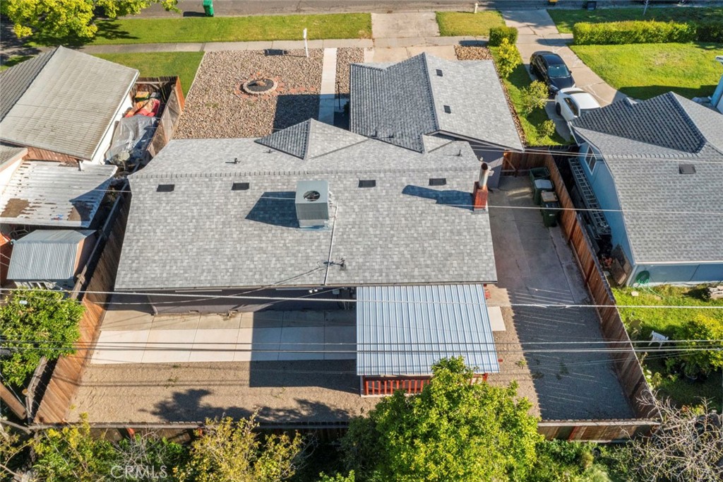 424 Morada Lane Stockton, CA 95210 - Photo 49 of 51 an aerial view of residential houses with outdoor space