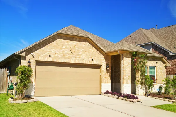 $2,200 | 3914 Dry Creek Drive, Missouri City, TX 77459