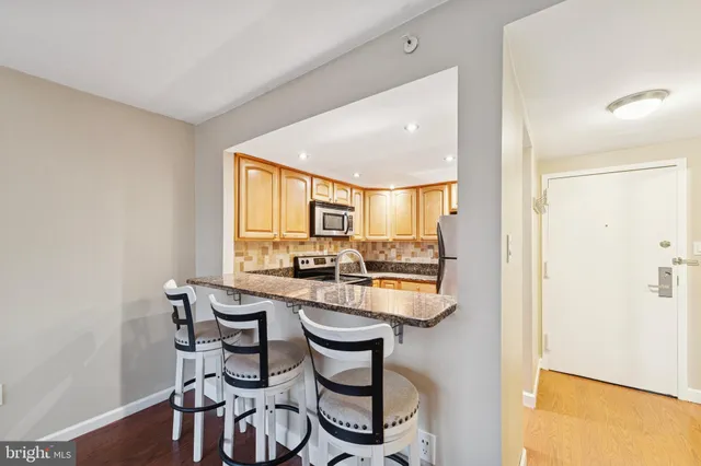 $1,795 | 2001-00 Hamilton Street, Unit 318, Philadelphia, PA 19130