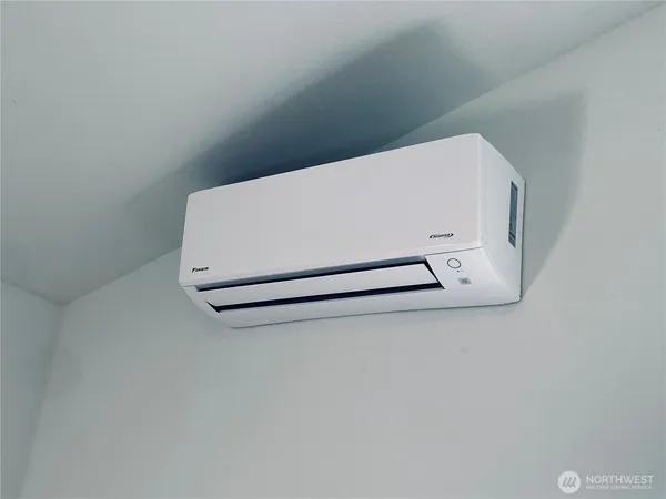 a close up view of washer and dryer