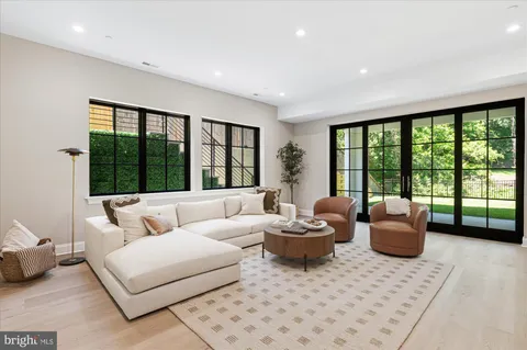 $4,275,000 | 2733 Chesapeake Street Northwest, Washington, DC 20008