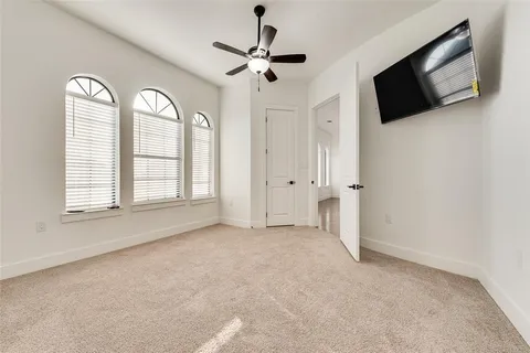 $1,050,000 | 464 Breezeway Court, Cedar Hill, TX 75104