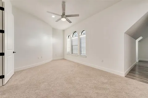 $1,050,000 | 464 Breezeway Court, Cedar Hill, TX 75104