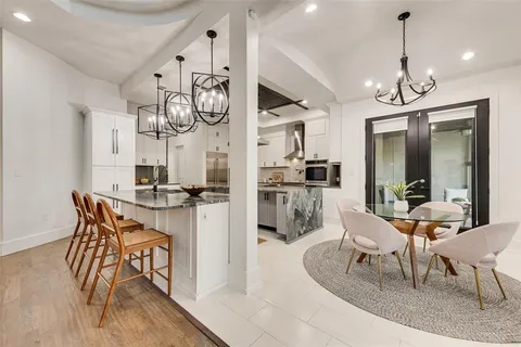 $1,050,000 | 464 Breezeway Court, Cedar Hill, TX 75104